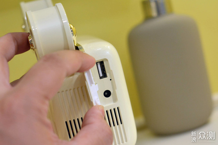 被它的颜值破防了,猫王灵感P5投影仪实测_新浪众测