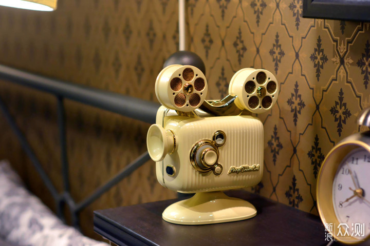 被它的颜值破防了,猫王灵感P5投影仪实测_新浪众测