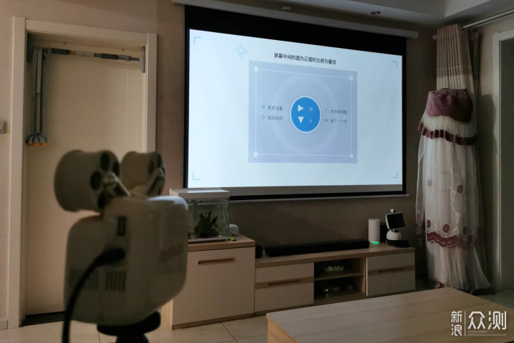 被它的颜值破防了,猫王灵感P5投影仪实测_新浪众测