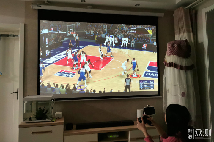 被它的颜值破防了,猫王灵感P5投影仪实测_新浪众测