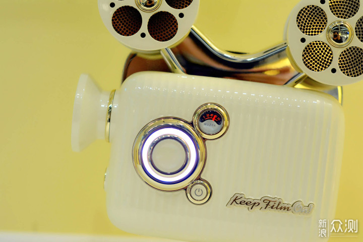 被它的颜值破防了,猫王灵感P5投影仪实测_新浪众测