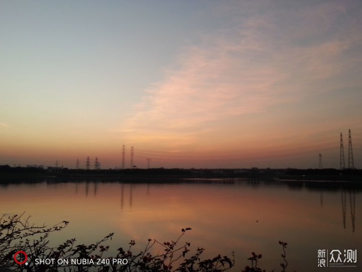 以人文拍摄之名,35mm主摄努比亚Z40 Pro体验 _新浪众测