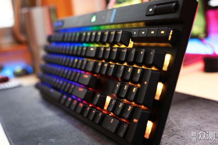 进化不止，传奇再续 海盗船K70 RGB PRO_新浪众测