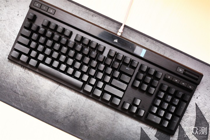 进化不止，传奇再续 海盗船K70 RGB PRO_新浪众测