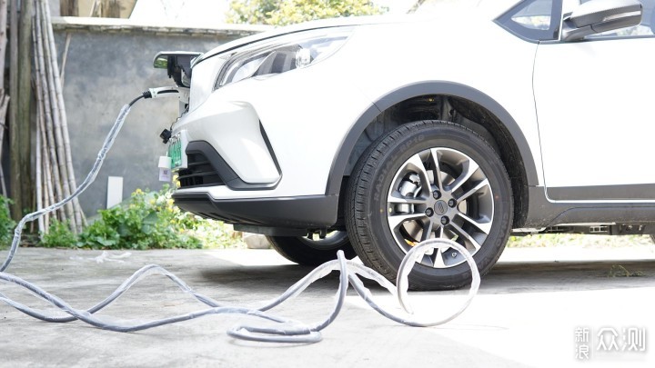 ORICO便携式充电枪:免接地,有插座就能充?_新浪众测