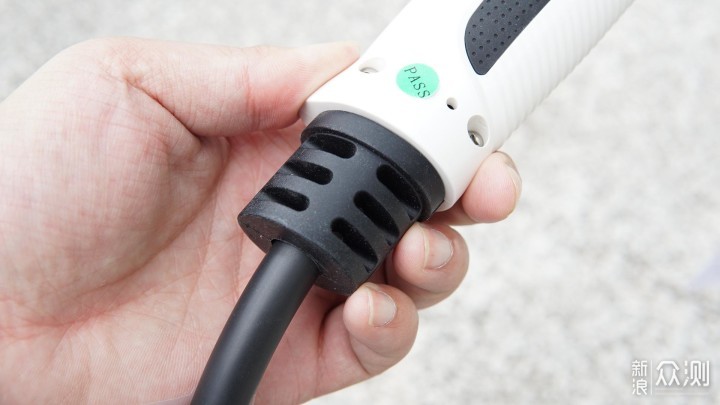 ORICO便携式充电枪:免接地,有插座就能充?_新浪众测