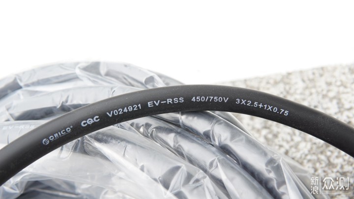 ORICO便携式充电枪:免接地,有插座就能充?_新浪众测