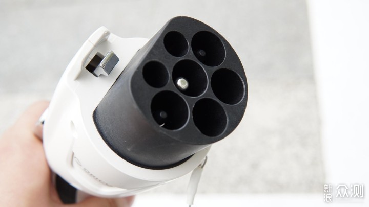 ORICO便携式充电枪:免接地,有插座就能充?_新浪众测