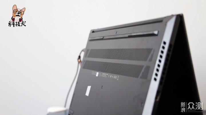 华硕无双评测:12代标压+120Hz高刷OLED轻薄本_新浪众测