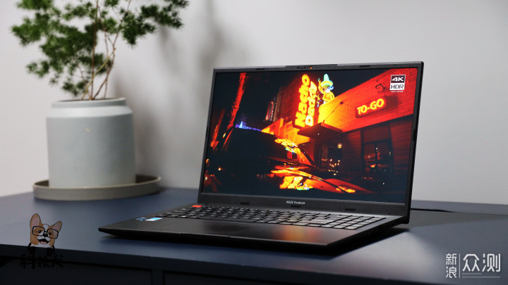 华硕无双评测:12代标压+120Hz高刷OLED轻薄本_新浪众测