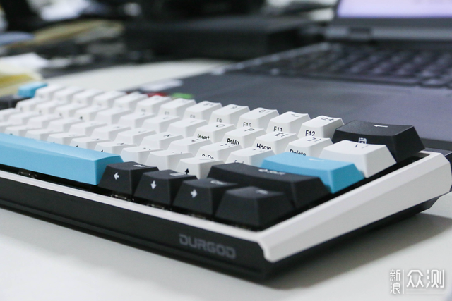 杜伽K330W Plus三模机械键盘，客制化颜值担当_新浪众测