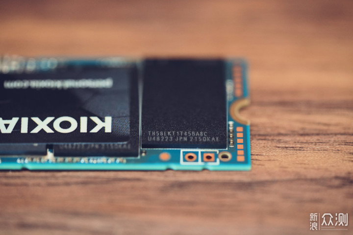 SSD这么便宜了？旗舰级PCIe4.0固态硬盘，铠侠_新浪众测