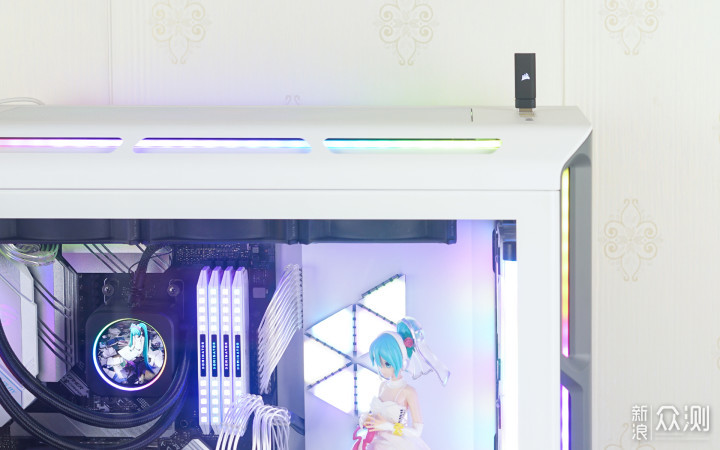 享受沉浸游戏体验!美商海盗船HS80白色版耳机!_新浪众测