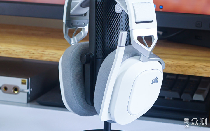 享受沉浸游戏体验!美商海盗船HS80白色版耳机!_新浪众测