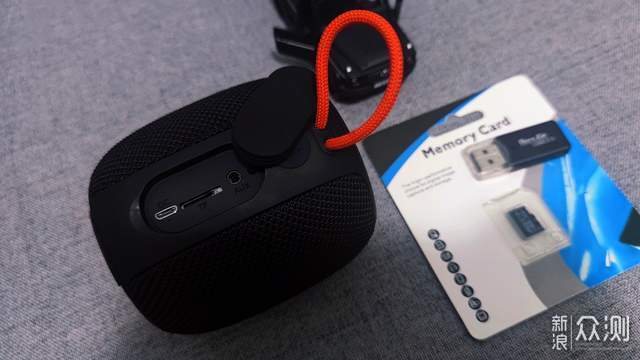 户外蓝牙音箱最大误区:买来吃土,续航拉胯_新浪众测