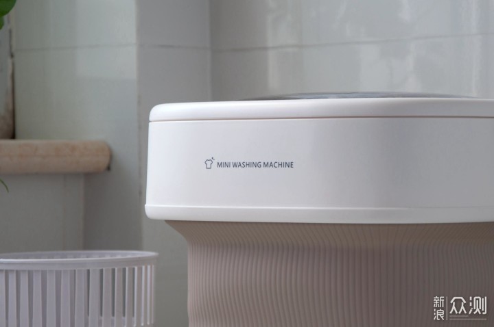 你痛恨洗袜子吗?试试大宇迷你折叠洗衣机_新浪众测