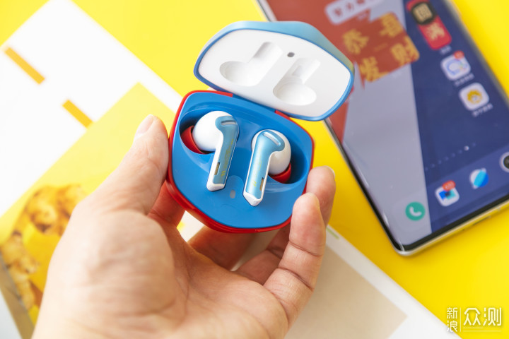 大胆配色的QCY G1机甲款—科技感满满_新浪众测