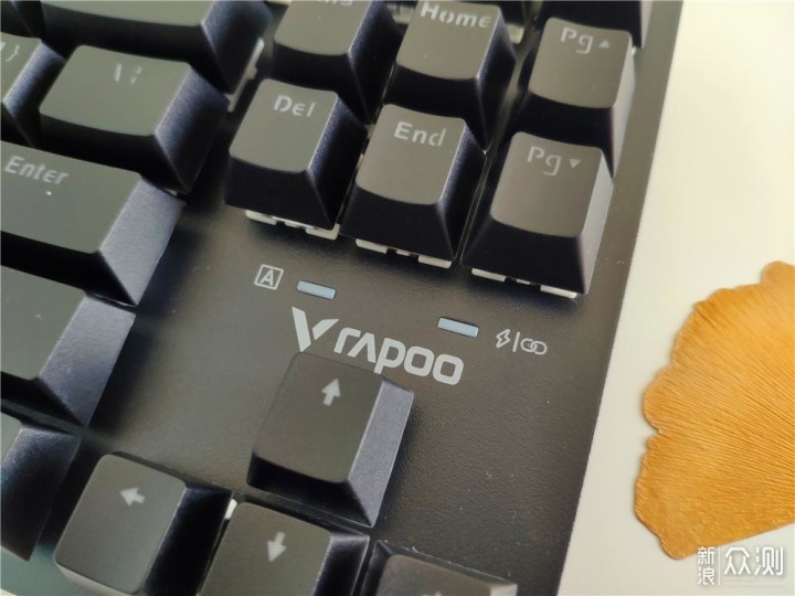 多模一键切换、炫彩灯效，办公游戏轻松用_新浪众测