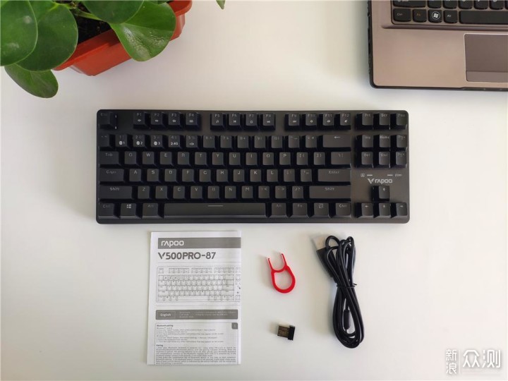 多模一键切换、炫彩灯效，办公游戏轻松用_新浪众测