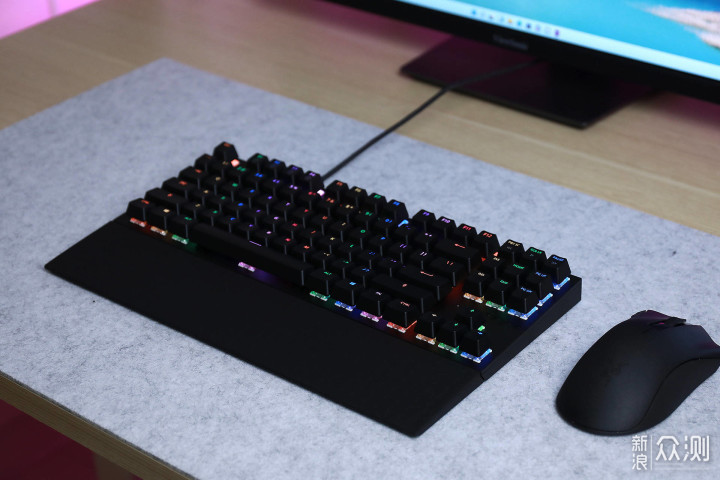 NZXT首款机械键盘“FUNCTION”首发上手体验_新浪众测