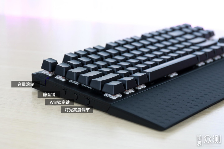 NZXT首款机械键盘“FUNCTION”首发上手体验_新浪众测