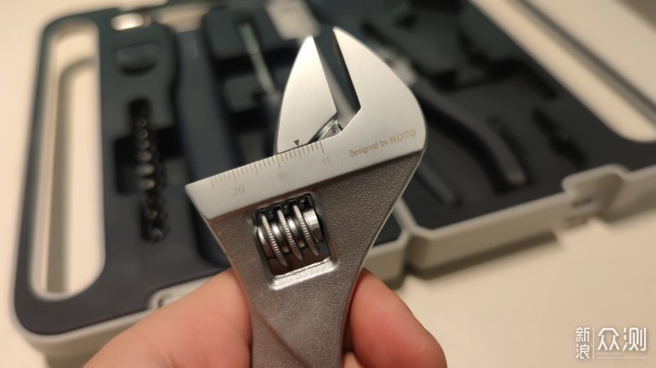 哪个工具党不动心,这款家用工具箱真好看_新浪众测
