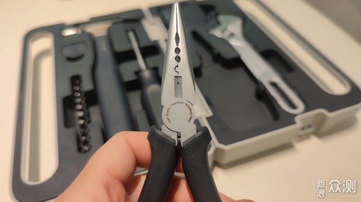 哪个工具党不动心,这款家用工具箱真好看_新浪众测