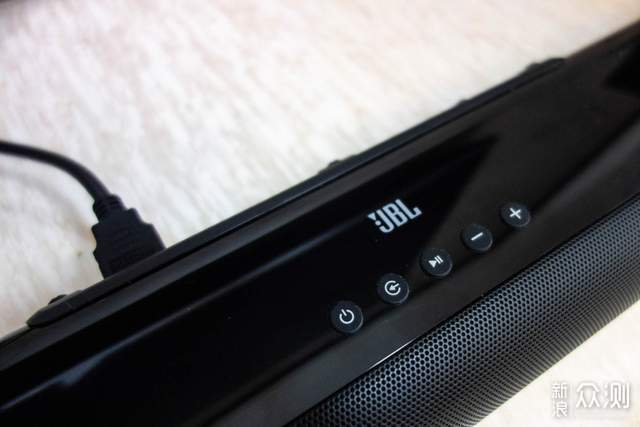 如何让客厅变成KTV？JBL KTV 350回音壁评测_新浪众测