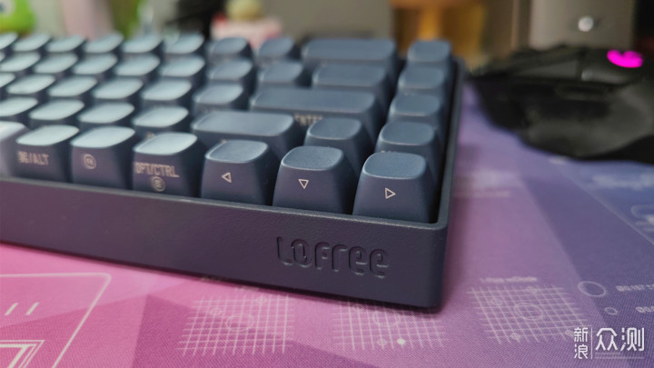 洛斐小翘为你诠释机械键盘的“小而美”_新浪众测