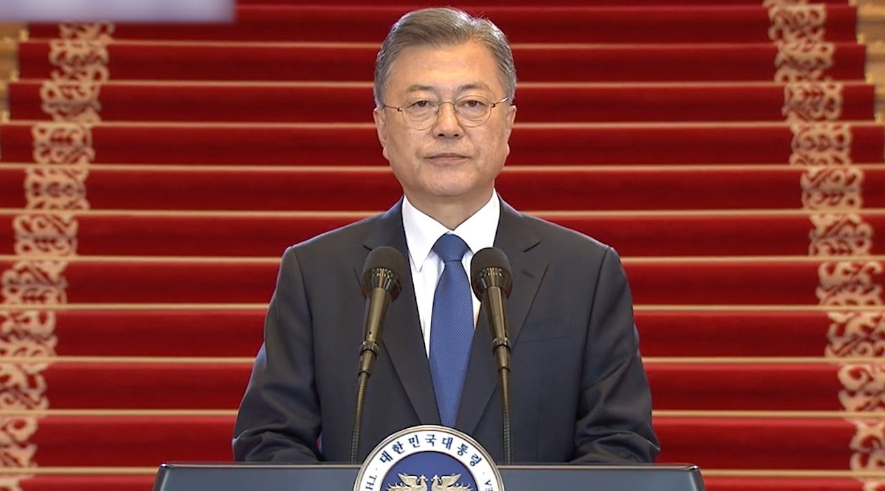 现场！任期最后一天 韩国总统文在寅发表离任感言：终于卸下重担