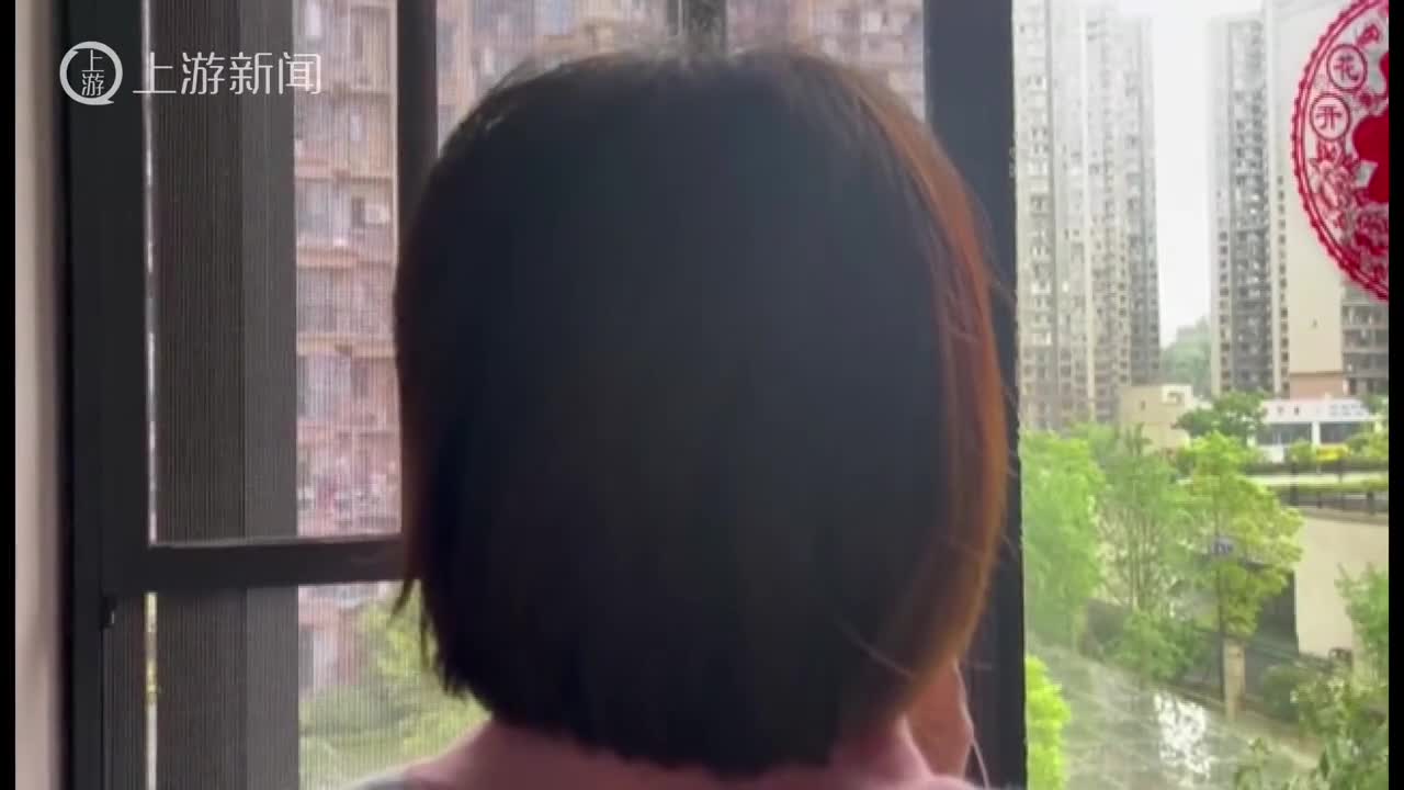 刺鼻气味导致孩童频繁流鼻血，长沙在比亚迪附近小区安装全天候监测设备