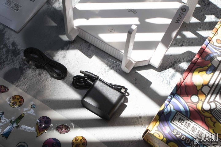 开箱到上网只需1分钟，首款免配置路由器来袭_新浪众测