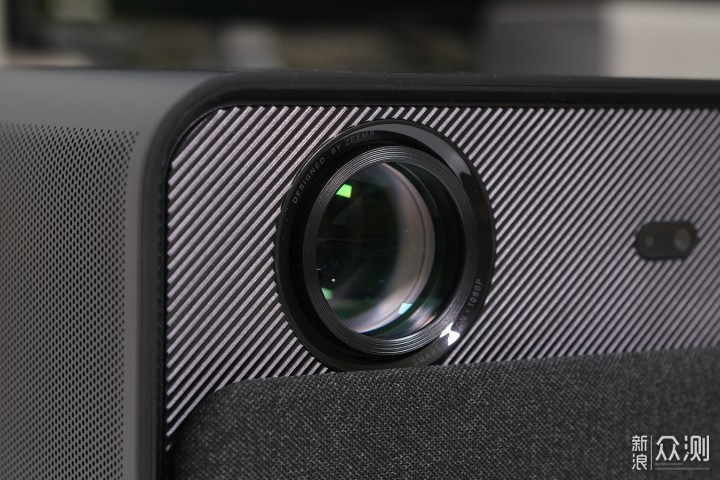 把电影院搬回家有何难?知麻Z1投影仪评测_新浪众测