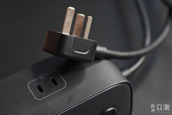 桌面插座的更好形态,绿联100W智充魔盒Pro_新浪众测