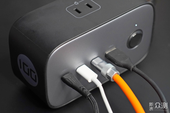 桌面插座的更好形态,绿联100W智充魔盒Pro_新浪众测