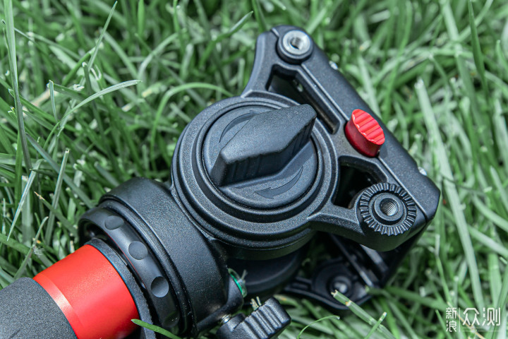 小巧轻便一架三用,阿维拉A324P独脚架测评_新浪众测