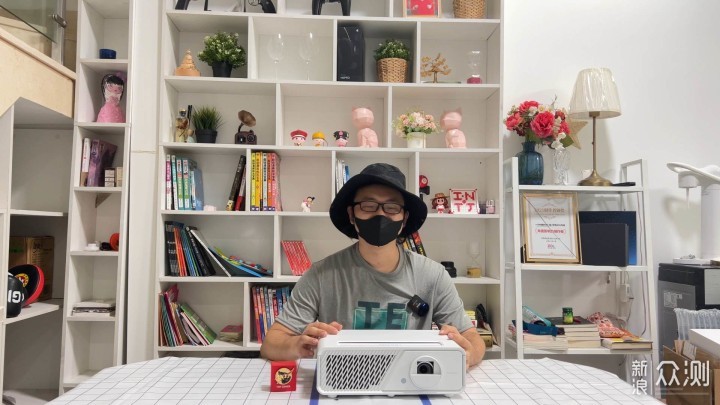 优派Q20,大芯片0.65来了!带系统镜头位移_新浪众测