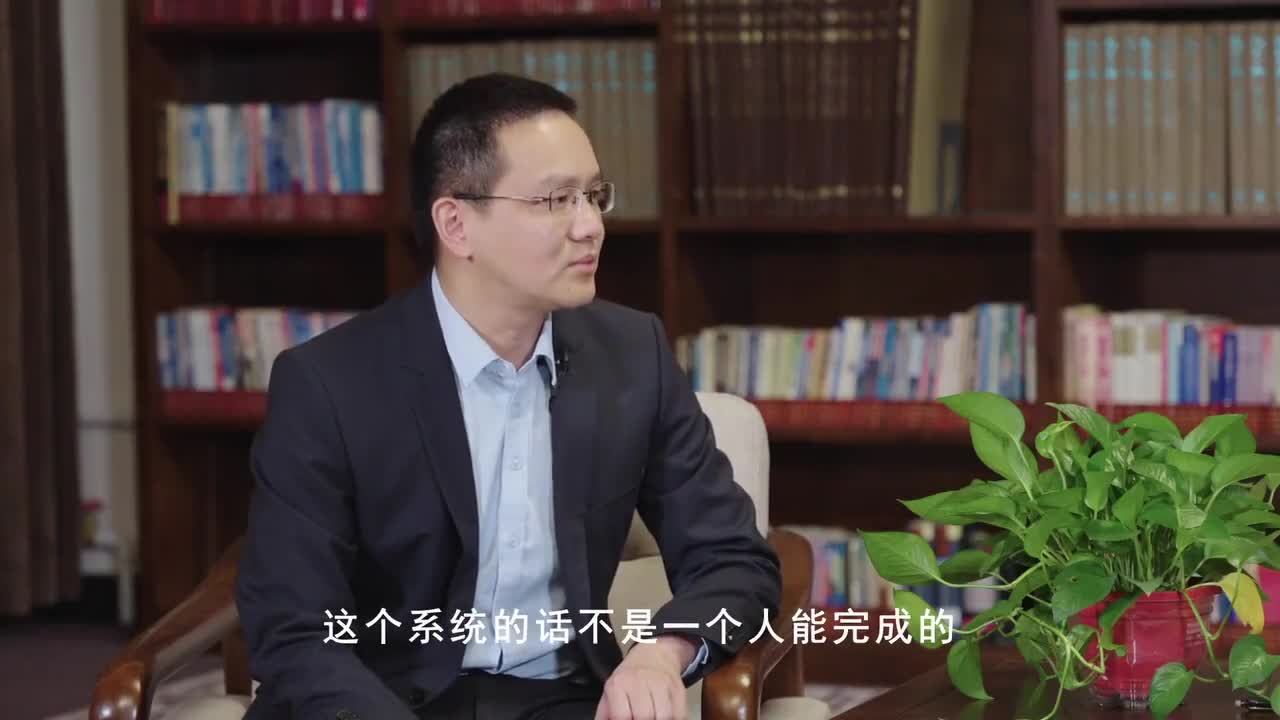 对话未来技术学院常务副院长张勇刚上