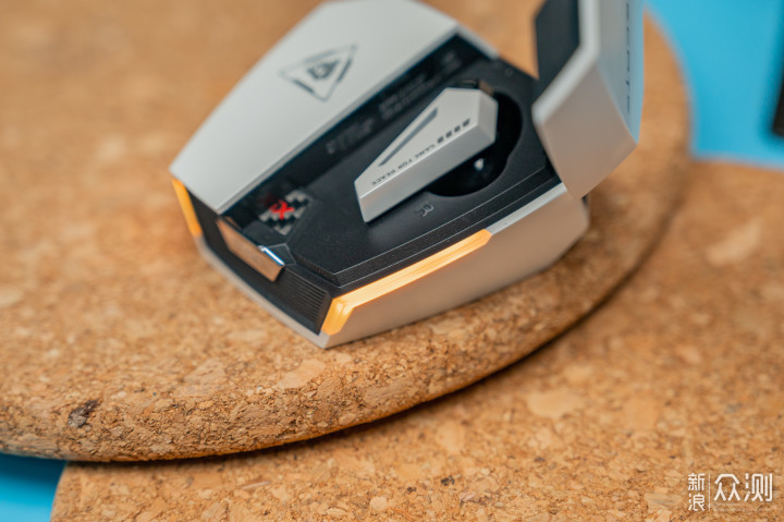 “超跑”外观的电竞真无线降噪蓝牙耳机?_新浪众测