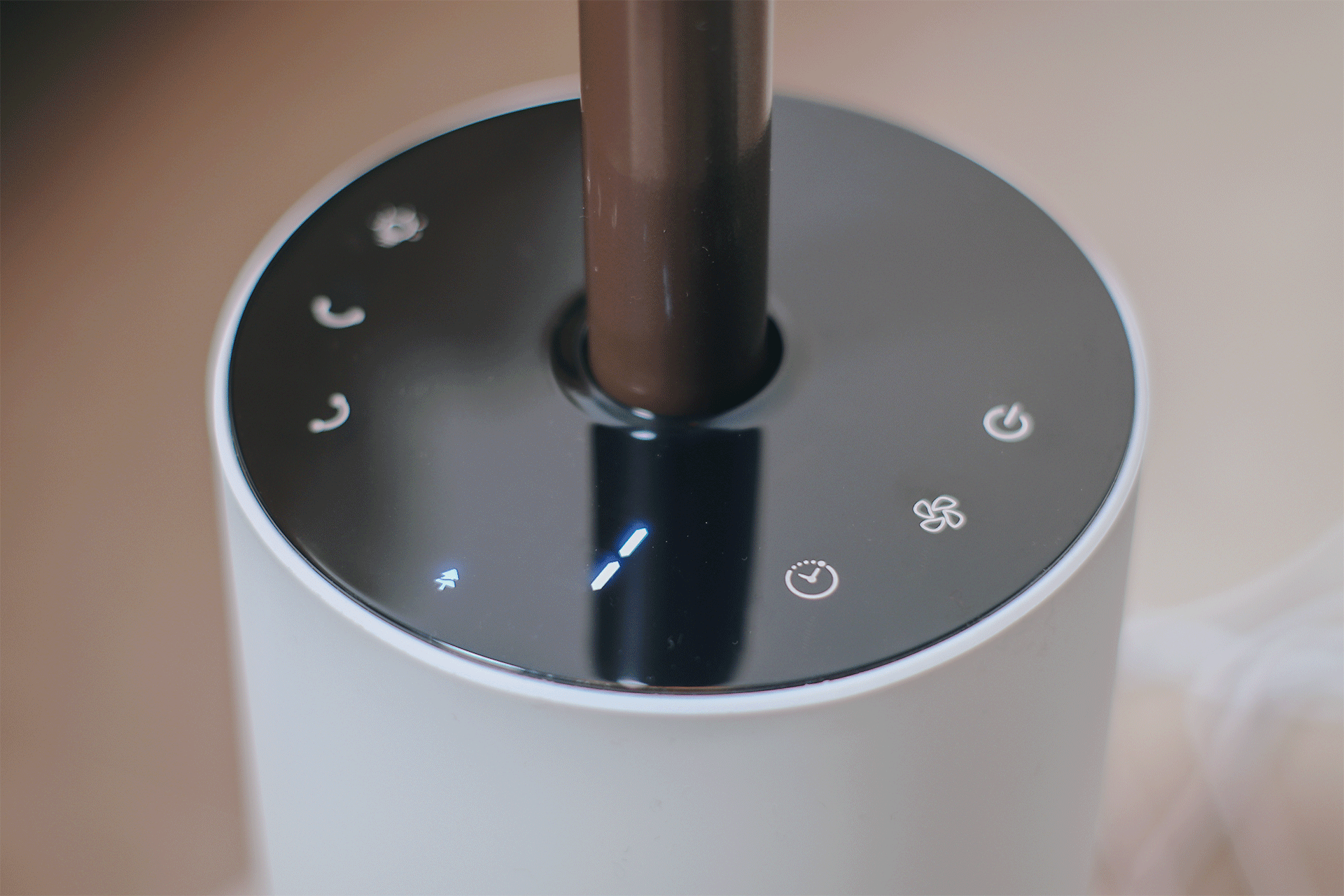 大宇落地灯循环风扇,科技范与艺术感拉满_新浪众测