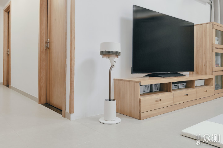 大宇落地灯循环风扇,科技范与艺术感拉满_新浪众测