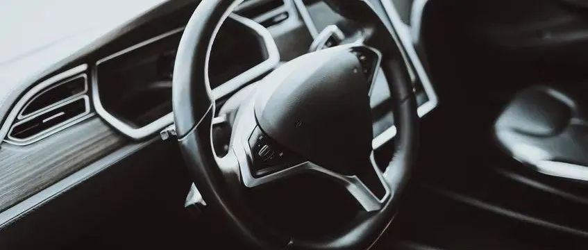 特斯拉需对刹车问题作出回应，或面临上亿美元罚款！