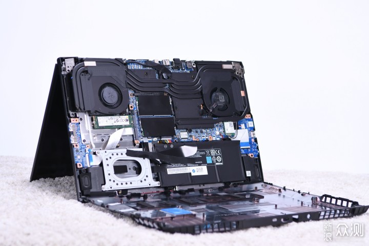 性价比杀手再临!机械革命旷世E游戏本评测_新浪众测