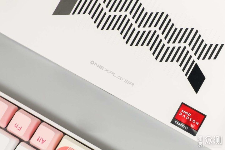 畅玩PC游戏,7英寸掌机:OnexPlayer mini图赏_新浪众测