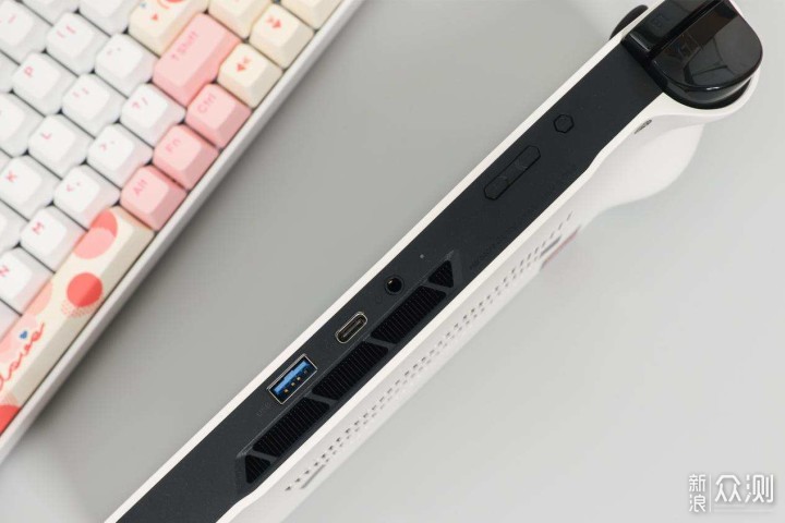 畅玩PC游戏,7英寸掌机:OnexPlayer mini图赏_新浪众测