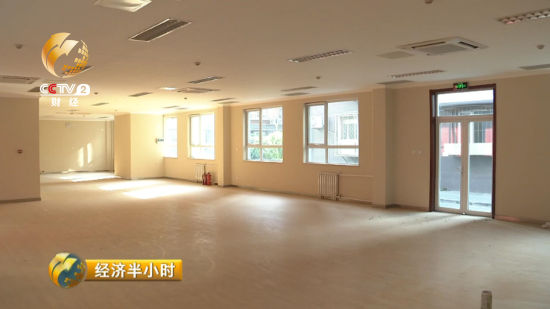 这块地，政府是无偿给他们使用的，回报是为周边居家老人提供服务。