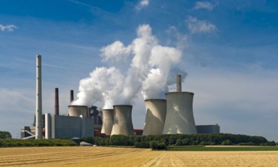 美国地球物理联合会在一份声明中指出人类活动是过去50年来全球气候变化的最主要影响因素。人类活动导致的温室气体排放量增加是过去140年全球绝大多数地区地表温度平均升高大约0.8摄氏度的最重要原因