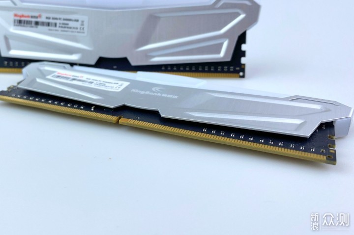 别让你的内存再摸鱼了！金百达DDR4内存有感_新浪众测