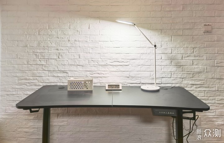 爱阅读更守护视力,NANK南卡护眼台灯L1体验_新浪众测