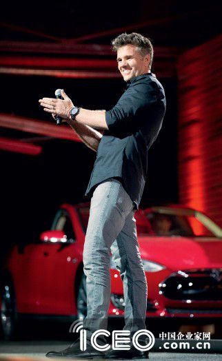 6月20日汉哲森在特斯拉“电池更换技术”展示会上担任主持